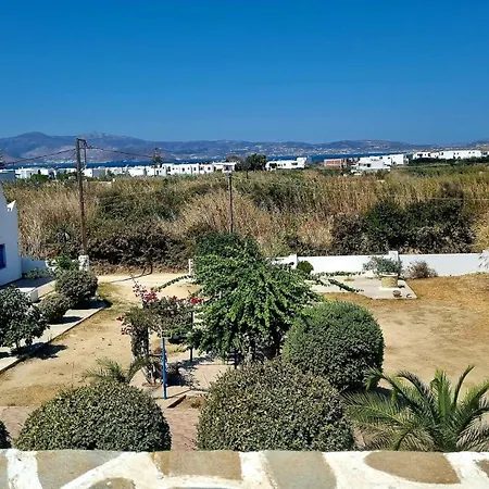 Sophi's L & דירה Agia Anna (Naxos)